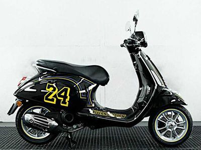 Buruan, Vespa Primavera Edisi Spesial Kobe Bryant Dilelang Buat Amal
