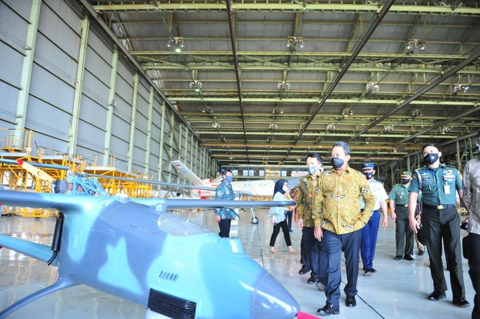 Wamenhan Dorong Industri Pertanahan Dalam Negeri PT DI sebagai Badan Usaha Milik Negara diharapakan dapat mendukung alutsista TNI dalam mewujudkan kemandirian industri pertahanan dalam negeri.