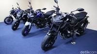 Yamaha MT-09 juga dilengkapi dengan YCCT (Yamaha Chip Controlled Throttle), satu sistem kontrol throttle (fly by wire) pada Yamaha MT-09 dengan YCCT (Yamaha Chip Controlled Throttle) akan berfungsi mengatur jumlah udara yang masuk ke mesin lebih presisi atau sesuai kebutuhan agar performa maksimal.