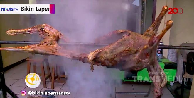 Bikin Laper! Puas Pesta Kambing Guling 10 Kg Seharga Rp 1,6 Juta