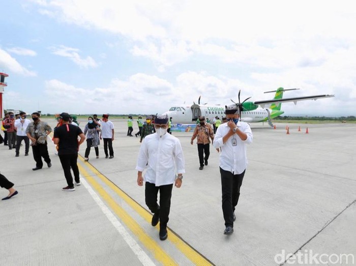 Maskapai penerbangan nasional Citilink resmi membuka kembali rute penerbangan Banyuwangi Denpasar Pulang Pergi (PP). Pembukaan kembali rute tersebut ditandai dengan Inaugural Flight (penerbangan perdana) dari Denpasar menuju Bandara Banyuwangi.