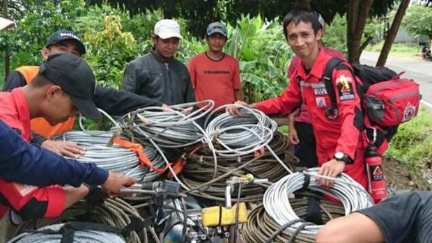 Ekspedisi 1.000 Jembatan Gantung