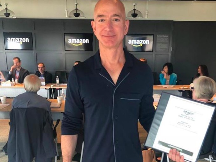 Jeff Bezos 200 Miliar