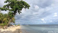 Kawasan wisata Pantai Labuang, Desa Laliko, Kecamatan Campalagian, Kabupaten Polewali Mandar. (Abdy Febriady/detikTravel)