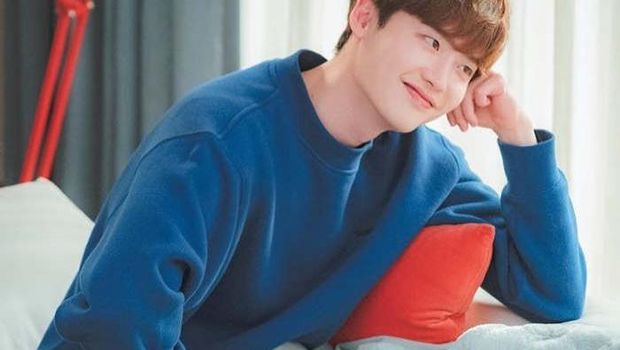 Lee Jong Suk (Instagram)