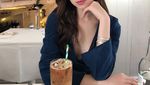 Intip Gaya Glamor Maya Henry saat Kulineran