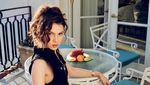 Intip Gaya Glamor Maya Henry saat Kulineran