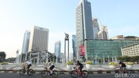 Bukan hanya dukungan, gagasan Anies menuai kritik dari kalangan Dewan dan pengamat yang menilai usulan Anies tidak sesuai dengan aturan dan fungsi utama jalan tol.