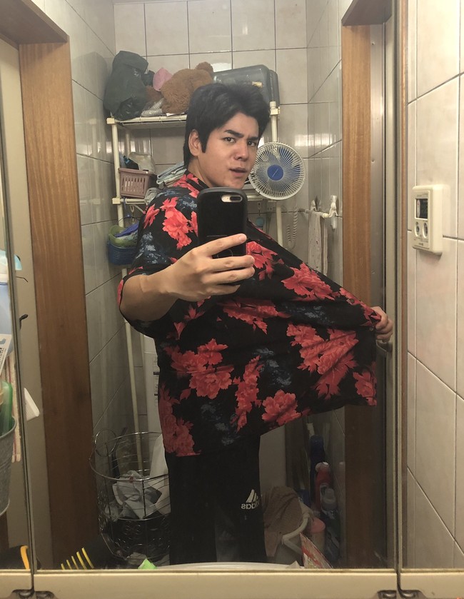 Kini Ruibosu rutin berbagi kesehariannya yang selalu makan sehat dan olahraga di YouTube dan Twitter.  Foto: Twitter/@ruibosu0222