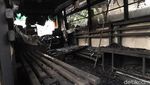 Mobil Terbakar-Kaca Pecah Sisa Penyerangan di Polsek Ciracas
