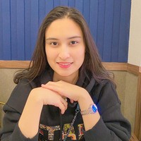 Melalui akun media sosial Instagramnya sendiri, Angbeen Rishi terlihat sering membagikan kebersamaannya bersama sang suami, Adly Fairuz. Foto: Instagram @angbeenrishi