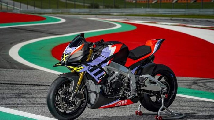 Aprilia Tuono V4 X Aprilia Tuono V4 X