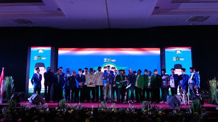 Diusung 3 Partai, Iye-Awab Deklarasi Maju Pilwalkot Cilegon