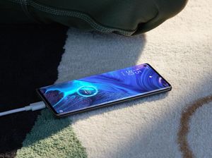 OPPO Reno4 Pro Bawa Desain Tepian Lengkung 3D Futuristik, Apa Tuh?