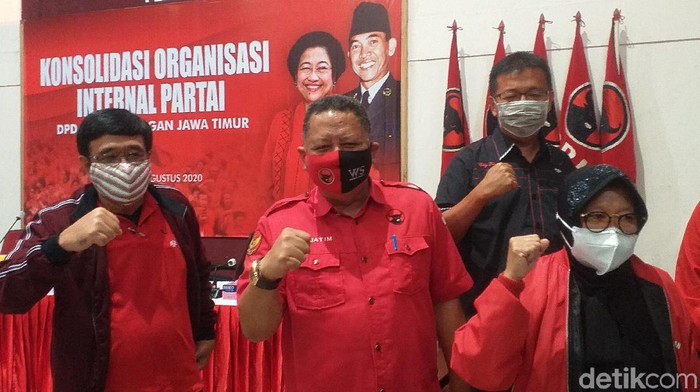 Saat Risma Berdua dengan Whisnu di Konsolidasi PDIP Jatim