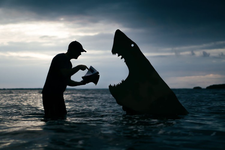 Foto Siluet Super Keren dan Kreatif Hanya Bermodal Kardus