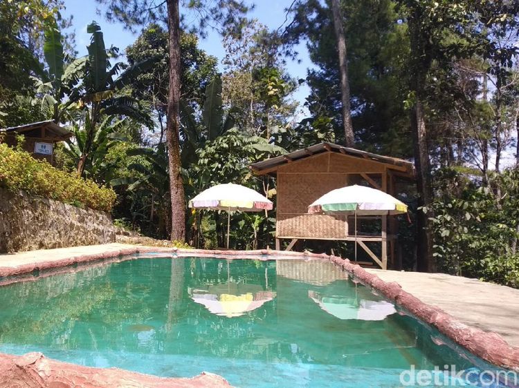 Foto: Wisata Tenjo Layar di Kaki Gunung Ciremai