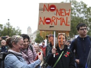 Ribuan Orang di London Demo Anti Vaksin dan Lockdown COVID-19