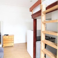 Sebuah apartemen di London ini disewakan dengan harga Rp 14 juta setiap bulannya. Jika melihat dari fasilitas yang ditawarkan, apartemen ini sebenarnya cukup lengkap. Foto: Zoopla