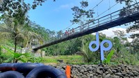Traveler yang mau ke Curug Gede Damar Payung, dari arah kota Purwokerto tinggal menuju ke Baturraden. Sesampainya di pintu gerbang Mandala, traveler dapat mengambil jalur menuju Desa Kotayasa, Kecamatan Sumbang. (Arbi Anugrah/detikcom)