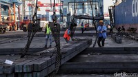 Realisasi pertumbuhan ekonomi nasional pada kuartal II-2020 minus 5,32%. Resesi akan terjadi jika pertumbuhan ekonomi nasional kembali negatif di kuartal berikutnya. Resesi adalah kondisi di mana pertumbuhan ekonomi minus dua kuartal berturut-turut. Pradita Utama/detikcom  