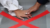 Vanessa Angel pun didakwa terkait kepemilikan 20 pil xanax oleh jaksa penuntut umum Kejari Jakarta Barat. Atas hal tersebut, Vanessa Angel diancam hukuman maksimal 5 tahun penjara.