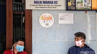 Kampung internet ini merupakan program JakWiFi Pemprov DKI Jakarta.