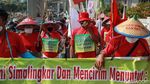 Petani Sumut Kembali Demo, Kini Bawa Bendera 100 Meter