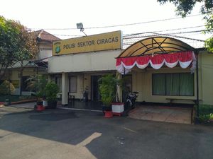Ricuh Meluas, Polsek Ciracas Jaktim Juga Diserang Massa