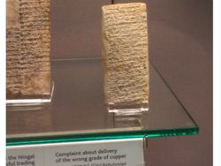 Kumpulan Foto Langka Bersejarah, Ada Queen Elizabeth II Kondangan