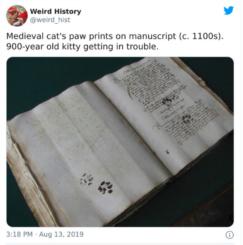 Foto bisa menjadi media mengenang masa lalu yang indah. Berikut ini adalah beberapa contoh di antaranya, ada Queen Elizabeth II kondangan, loh.