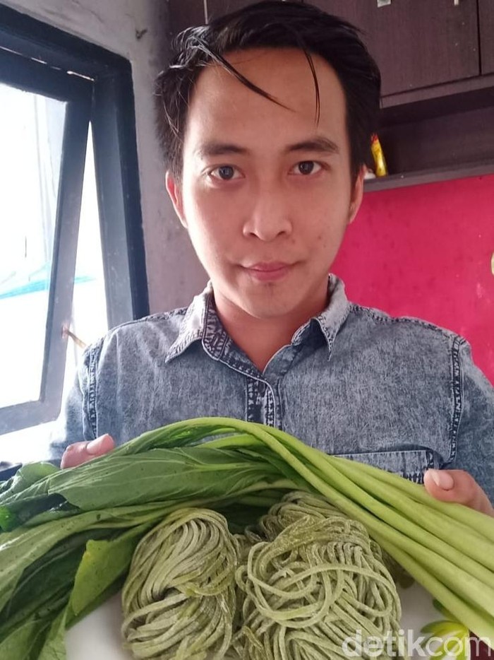 Mekanik Alat Berat Banting Stir Bikin Mie Organik dampak corona