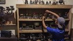 Meraup Cuan Lewat Penjualan Barang Kuno