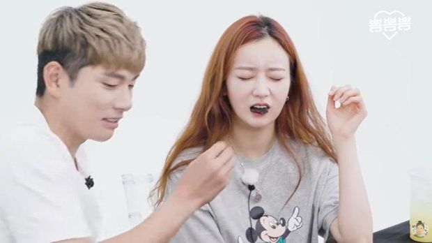 5 YouTuber Mukbang Camilan Pedas
