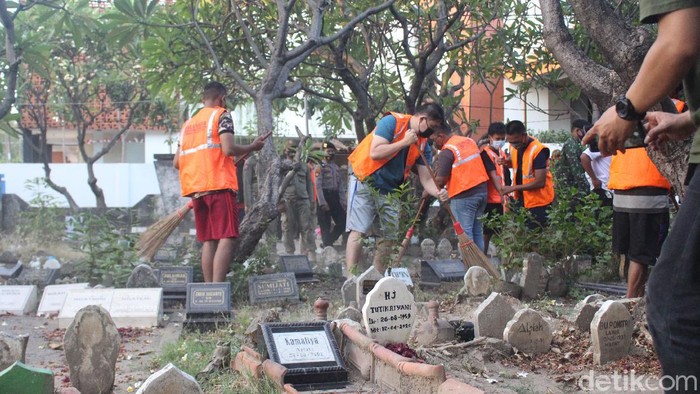 nyapu makam