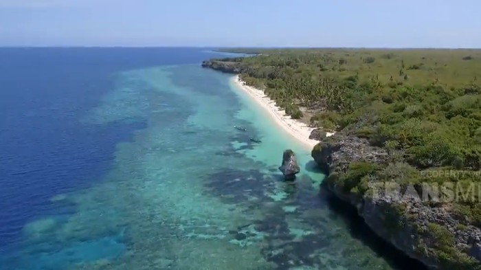 pantai batu payung, maluku, my trip my adventure