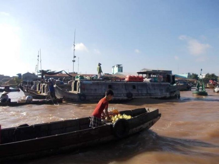 Pasar Terapung Cai Rang di Delta Sungai Mekong