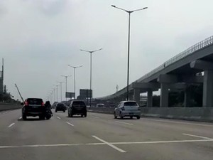 Rambu-Rambu Tol di Indonesia Sudah Jelas, Tidak Ada Alasan Pemotor Menerobos