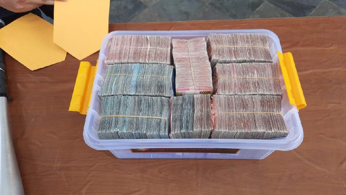 Polisi Sita Rp 881 Juta dari tersangka klinik aborsi Raden Saleh