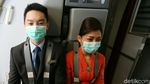 Potret Pramugari Garuda saat Melayani di Tengah Pandemi