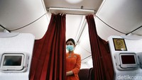 Momen PSBB (Pembatasan Sosial Berskala Besar) sempat membuat para kru kabin Garuda Indonesia ini tak terbang beberapa waktu yang lalu.