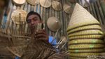 Puluhan Tahun Anyaman Bambu Sumedang Tetap Bertahan