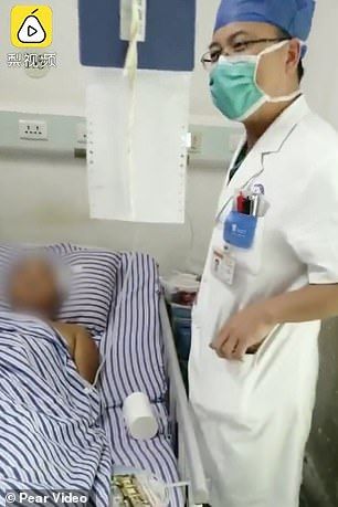 Selama 17 Tahun Cacing Hidup di Dalam Otak Pria Ini