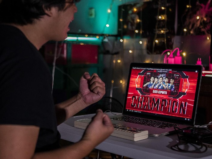 Indonesia Games Championship (IGC) 2020 yang digelar Telkomsel dan Garena, telah mencapai puncak. Hasil dari turnamen yang dihelat secara online selama 27-30 Agustus 2020 ini melahirkan enam tim eSports yang menyabet gelar di masing-masing kategori.