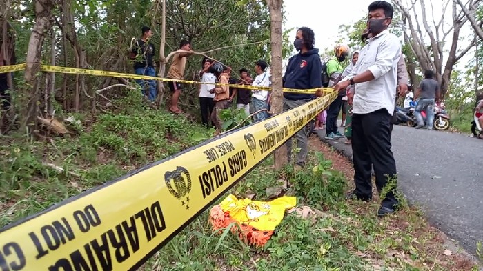 TKP Penemuan Jasad Bayi di Parepare