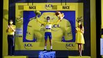 Alaphilippe Rebut Jersey Kuning Setelah Menangi Etape 2 Tour de France
