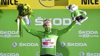 Sementara untuk kaus hijau atau raja sprint dikuasai oleh pebalap Norwegia, Alexander Kristoff yang sebelumnya memenangkan etape pertama dengan 64 poin. Stuart Franklin/Pool photo via AP  