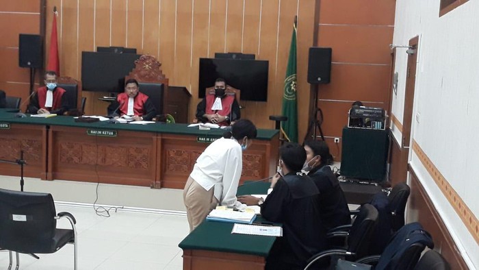 Vanessa Angel jalani sidang pembacaan dakwaan