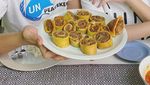 Intip Momen Adly Fairuz yang Hobi Masak Bareng Istri
