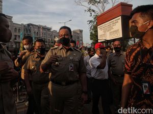 Garis Bawah Anies soal PSBB DKI Pengetatan Bukan Pelarangan